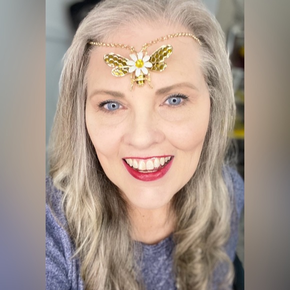 🐝LIVE LISTING🐝 Anything Goes Shows! - Picture 6 of 10